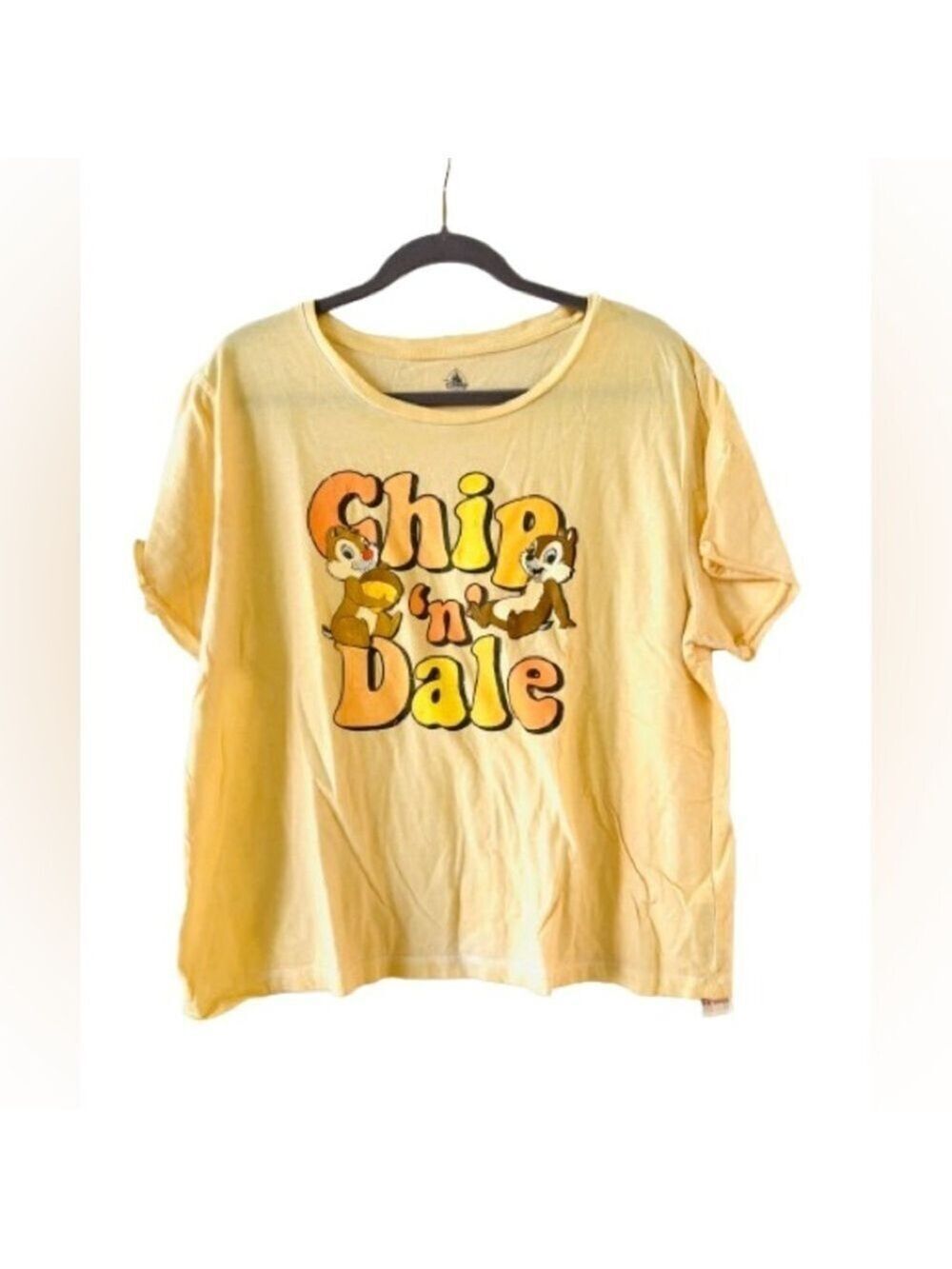 Rare Disney Chip And Dale Tee Shirt
Yellow T-shirt Disney Store
Size XXL